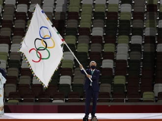 Verso Milano Cortina: Visita alle Bandiere Olimpiche