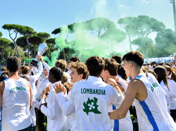 AM Lombardia con le Voci dei Cadetti da Viareggio